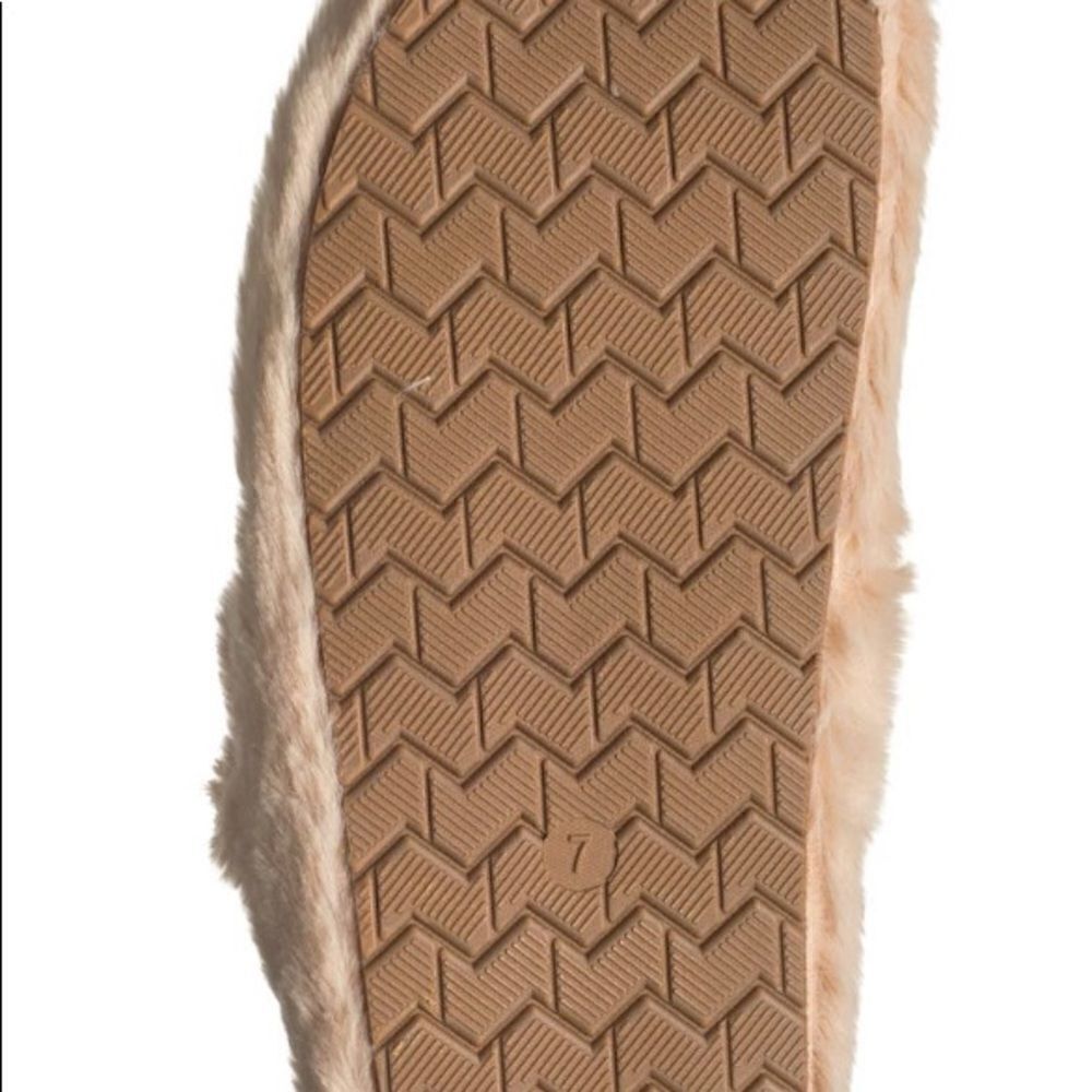 Top Moda Faux Fur Chunky Heel Sandal Mule Beige - Picture 5 of 7